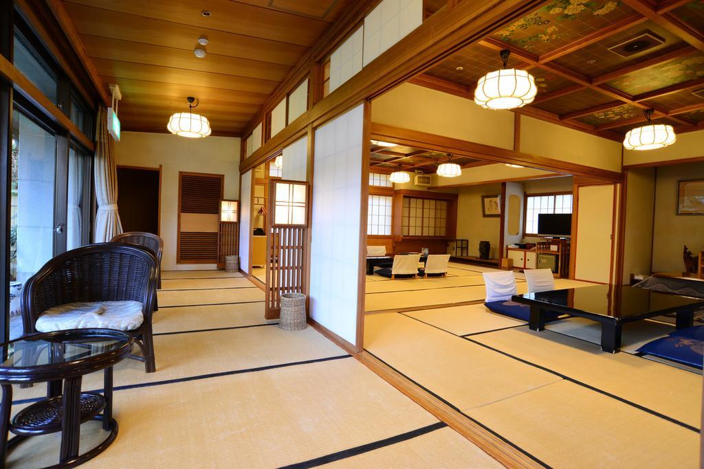 Iwakuni Kokusai Kanko Hotel Zewnętrze zdjęcie