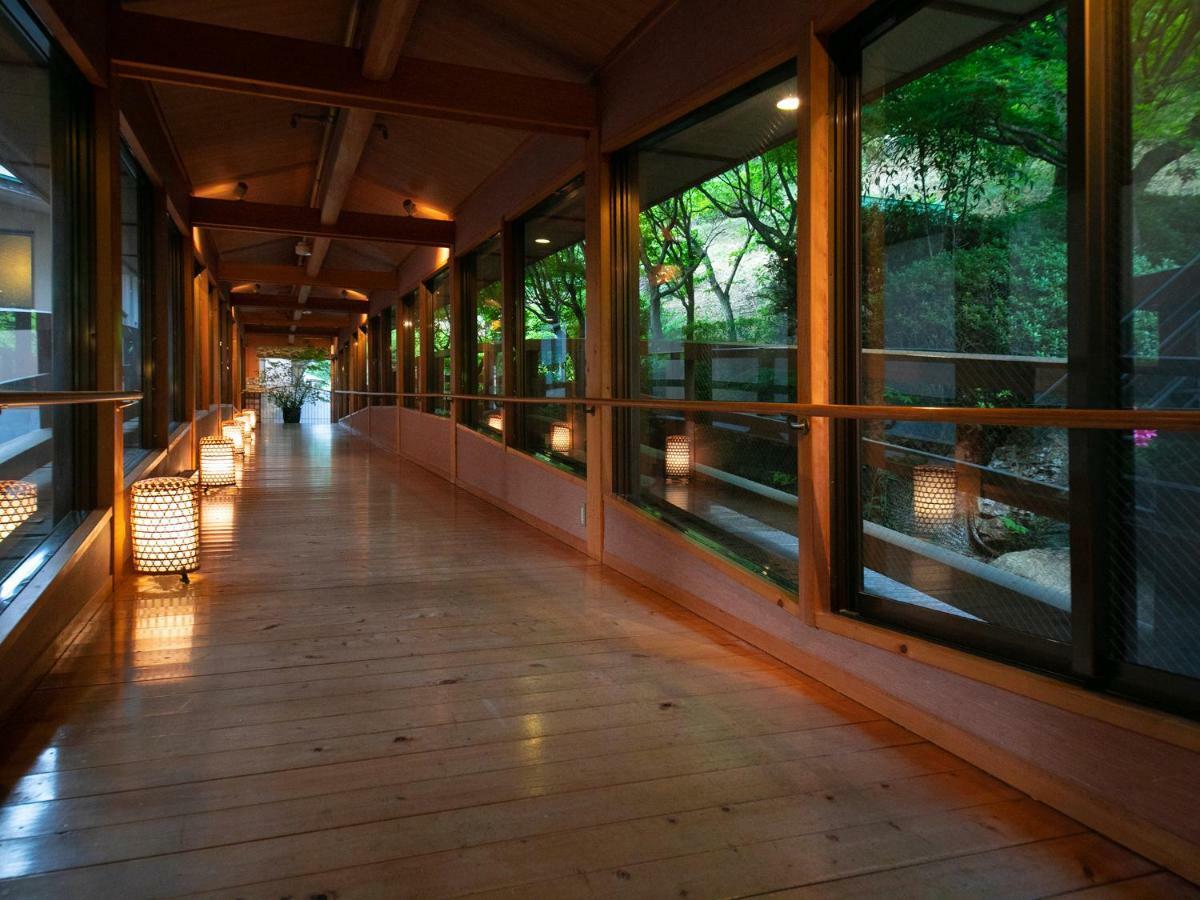 Iwakuni Kokusai Kanko Hotel Zewnętrze zdjęcie