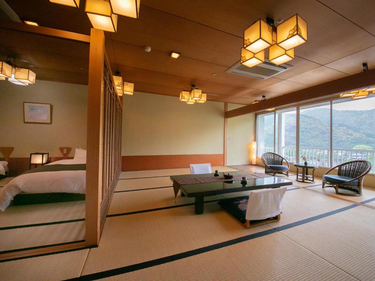 Iwakuni Kokusai Kanko Hotel Zewnętrze zdjęcie