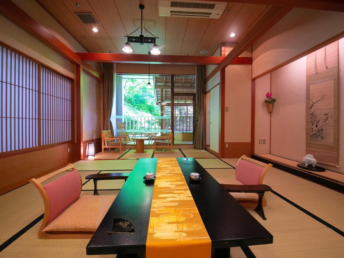 Iwakuni Kokusai Kanko Hotel Zewnętrze zdjęcie