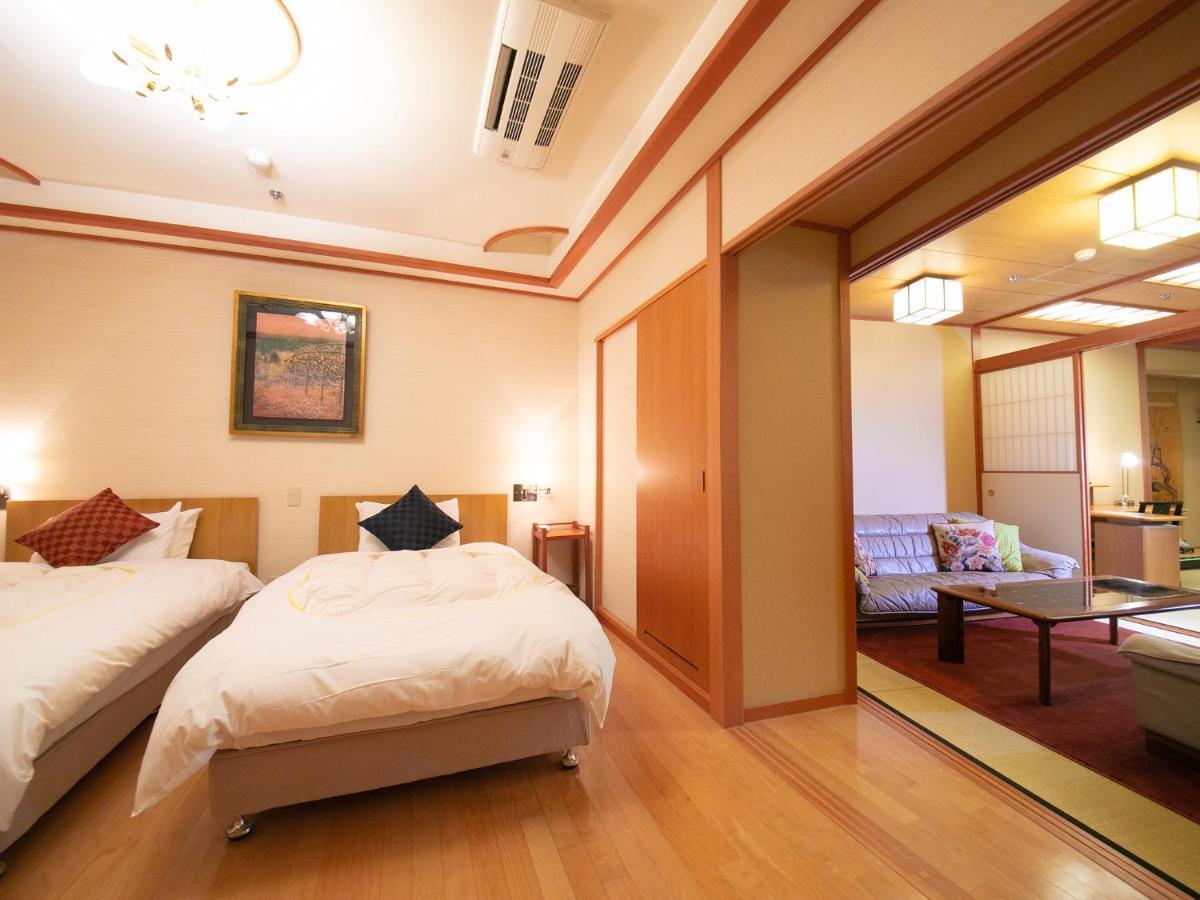 Iwakuni Kokusai Kanko Hotel Zewnętrze zdjęcie