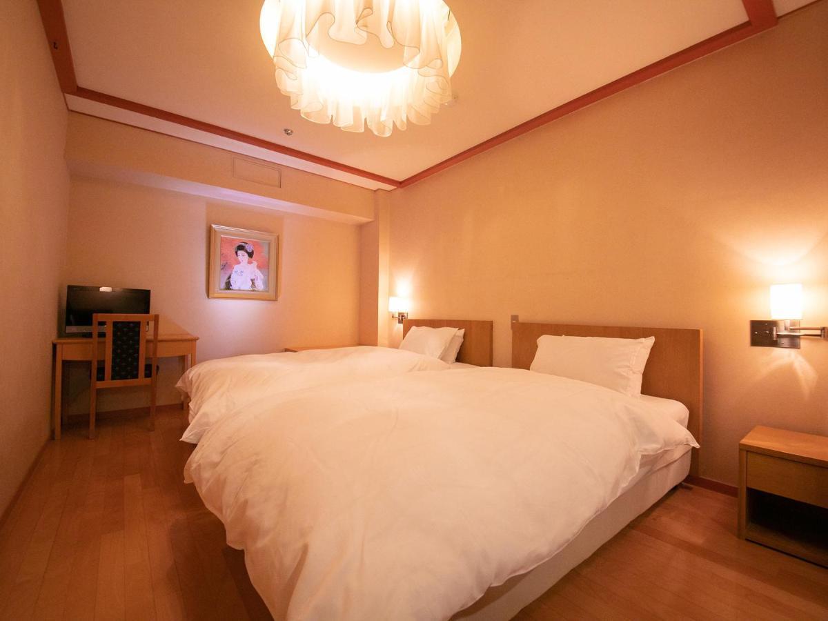 Iwakuni Kokusai Kanko Hotel Zewnętrze zdjęcie
