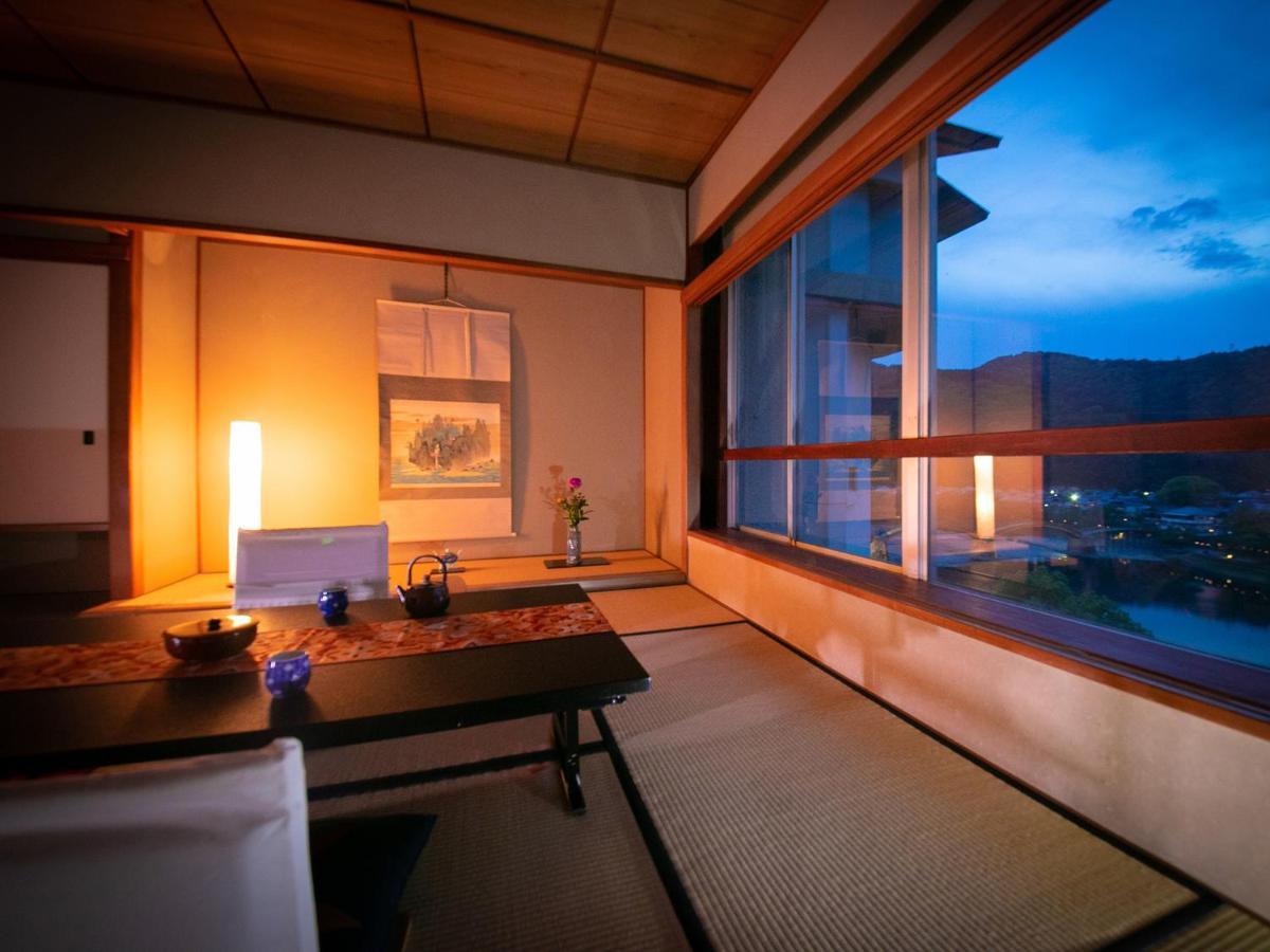 Iwakuni Kokusai Kanko Hotel Zewnętrze zdjęcie